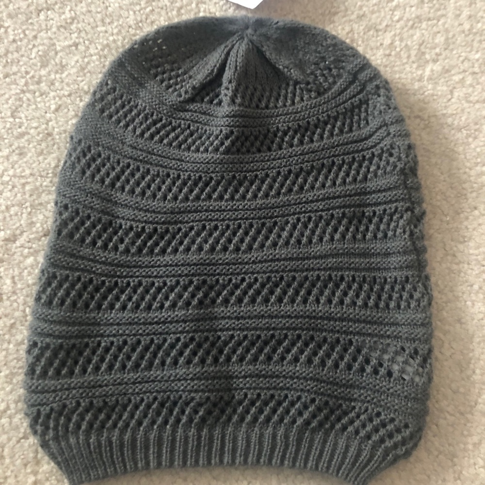 Grey beanie